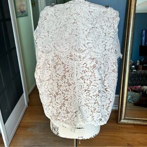 Santa Sofia Miranda lace floral strapless romper